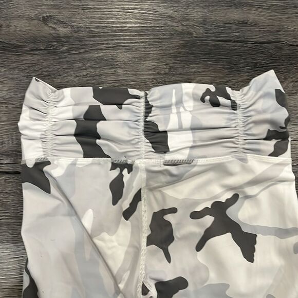 Carbon38 Thirty8 Honor Crop White Camo high rise mesh bra (S) leggings (M) VGUC - Picture 9 of 12